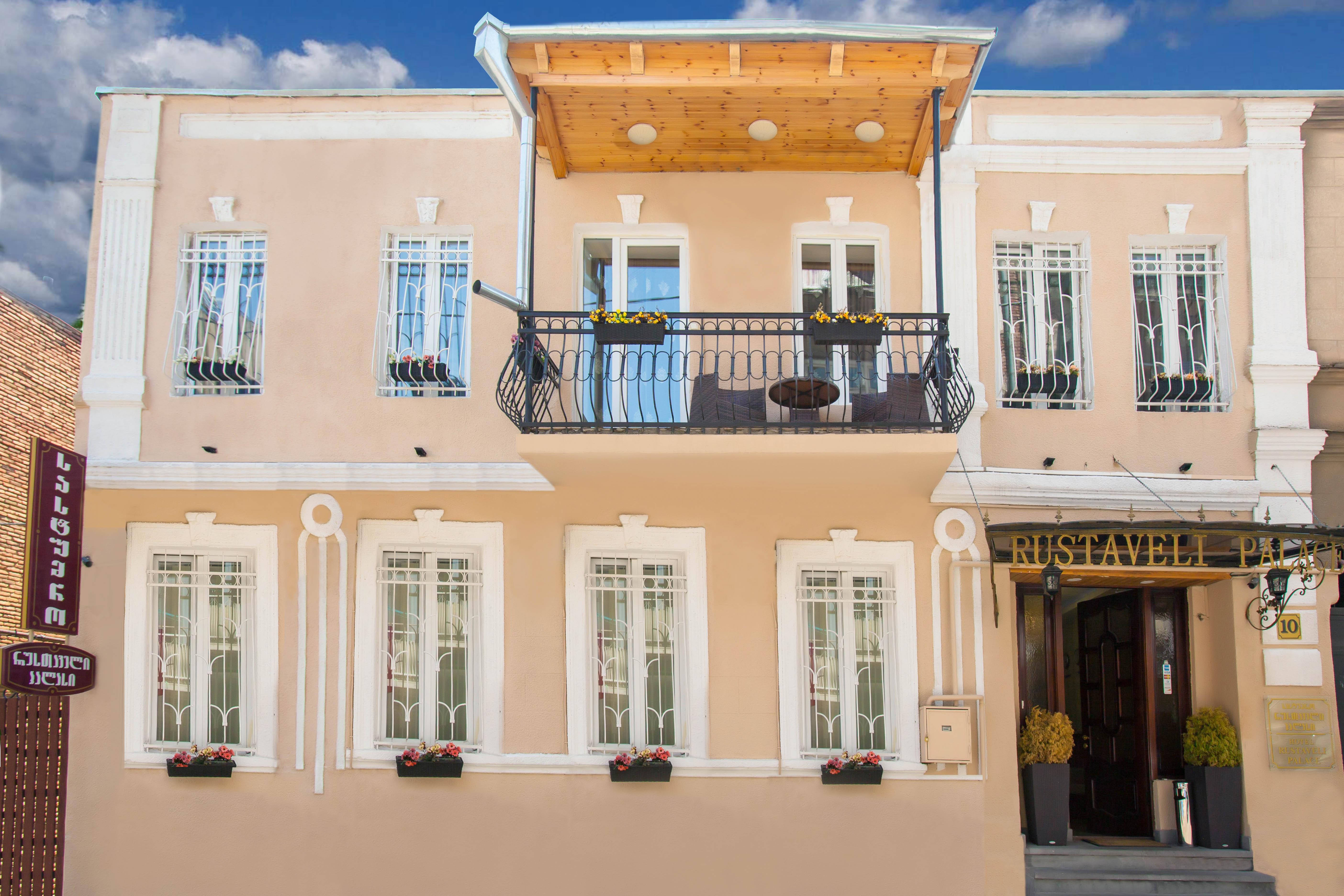 Rustaveli Palace Тбилиси Екстериор снимка